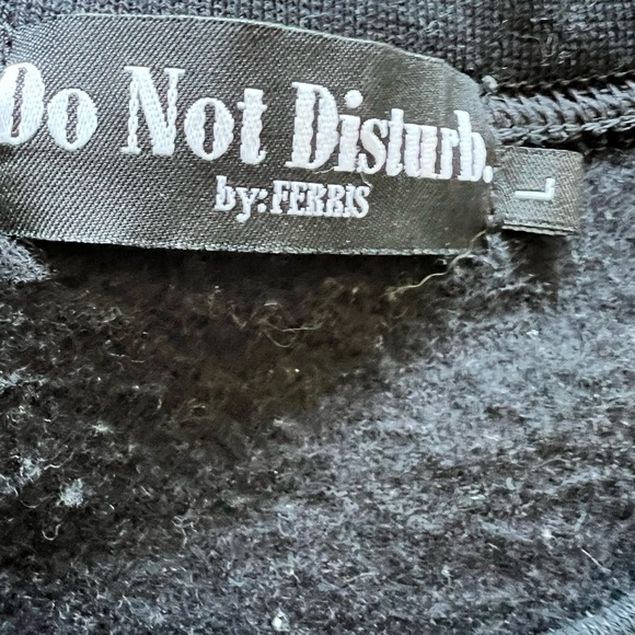 Do Not Disturb Recycle Sweater - Picture 3 of 3